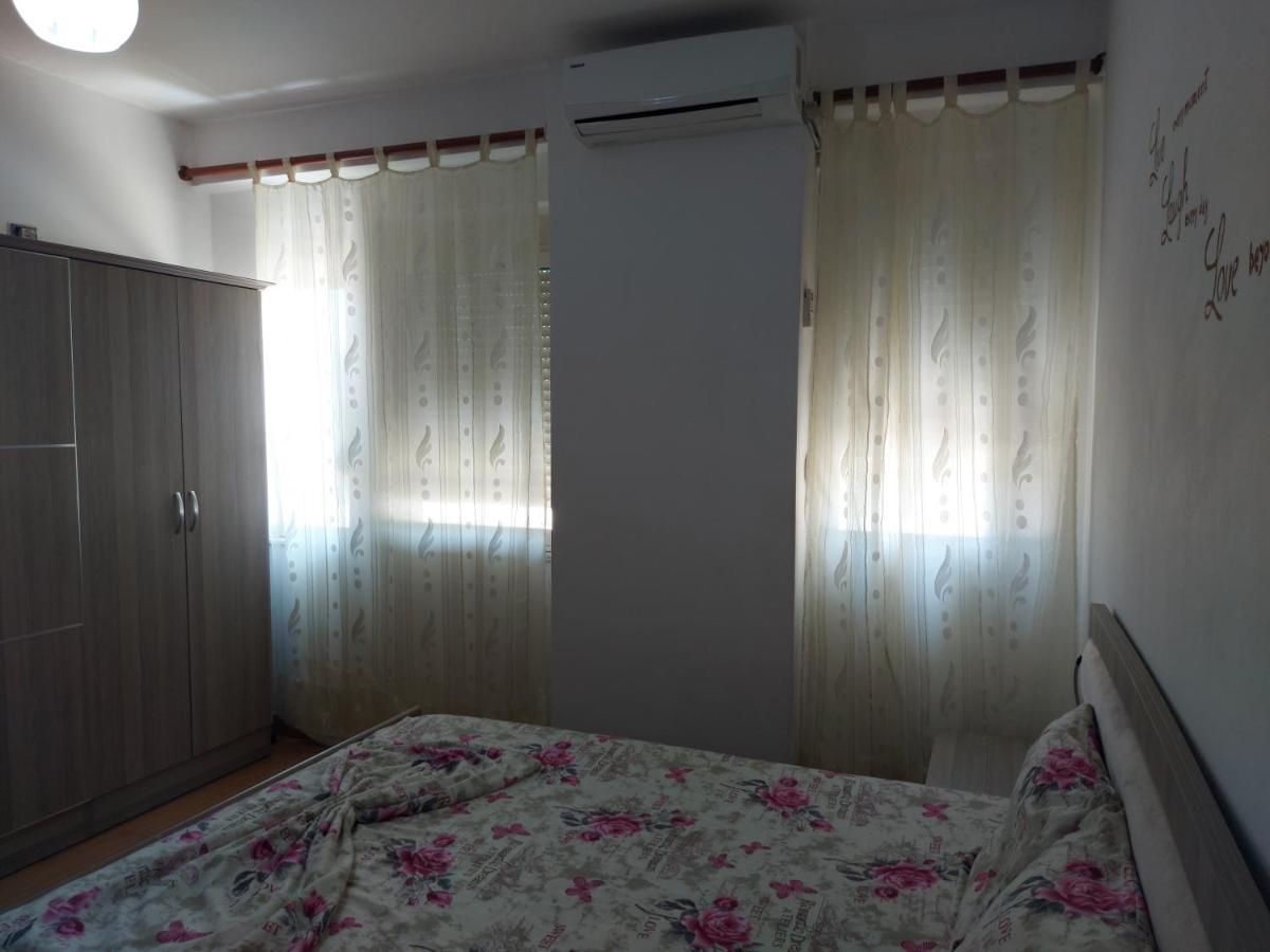 Nm - Apartment 2 Дуррес Экстерьер фото