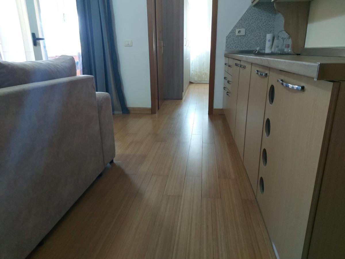 Nm - Apartment 2 Дуррес Экстерьер фото